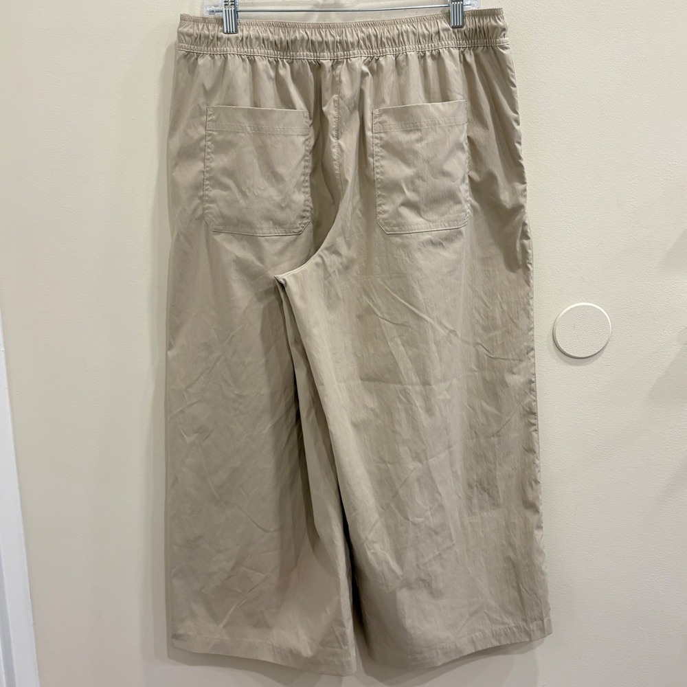 Athleta Midday Mid Rise Crop Poplin Pant Ecru Tan Wide Leg Large Gorpcore Casual - Picture 4 of 10